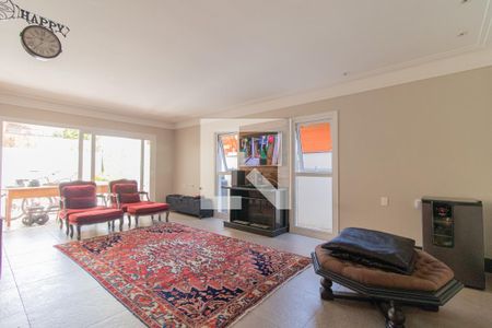 Casa à venda com 330m², 4 quartos e 2 vagasSala