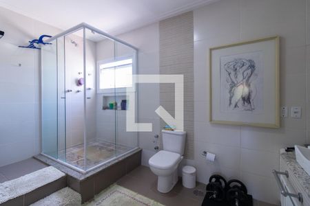 Casa à venda com 330m², 4 quartos e 2 vagasBanheiro da Suíte 1