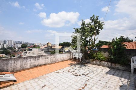 Casa à venda com 206m², 4 quartos e 2 vagas Casa à venda com 206m², 4 quartos e 2 vagasQuintal
