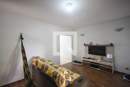 Casa à venda com 206m², 4 quartos e 2 vagas Casa à venda com 206m², 4 quartos e 2 vagasSuíte reversível para sala