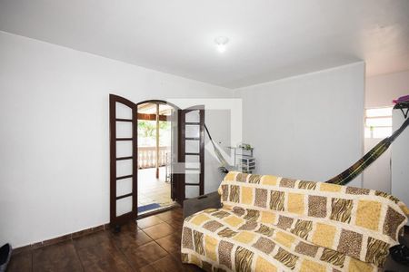 Casa à venda com 206m², 4 quartos e 2 vagas Casa à venda com 206m², 4 quartos e 2 vagasSuíte reversível para sala