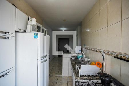 Casa à venda com 206m², 4 quartos e 2 vagas Casa à venda com 206m², 4 quartos e 2 vagasCozinha reversível para sala de tv