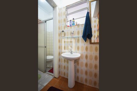 Casa à venda com 206m², 4 quartos e 2 vagas Casa à venda com 206m², 4 quartos e 2 vagasBanheiro 1