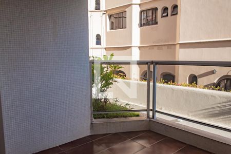 Sacada de apartamento para alugar com 2 quartos, 85m² em Jardim Santa Genoveva, Guarujá