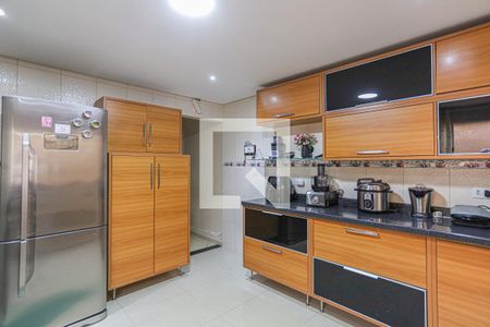 Casa à venda com 125m², 2 quartos e 2 vagas Casa à venda com 125m², 2 quartos e 2 vagasCozinha