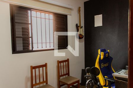 Casa à venda com 140m², 4 quartos e 2 vagasQuarto 3