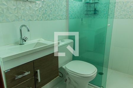 Casa à venda com 140m², 4 quartos e 2 vagasBanheiro