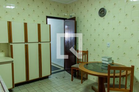 Casa à venda com 140m², 4 quartos e 2 vagasCozinha