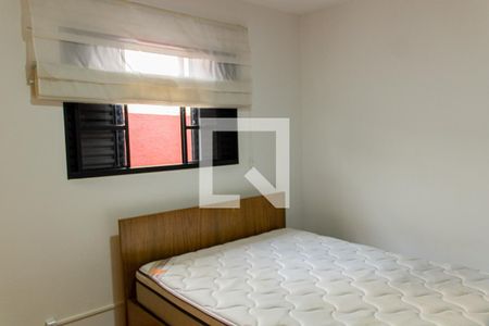 Quarto de casa à venda com 4 quartos, 140m² em Vila Arcádia, São Paulo