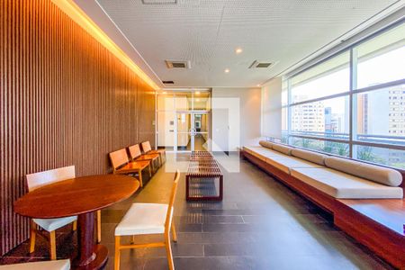 Apartamento para alugar com 74m², 2 quartos e 1 vaga Apartamento para alugar com 74m², 2 quartos e 1 vagaLounge