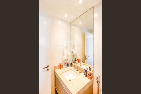 Apartamento para alugar com 74m², 2 quartos e 1 vaga Apartamento para alugar com 74m², 2 quartos e 1 vagaBanheiro Suíte 2