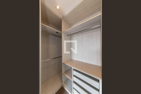 Apartamento para alugar com 80m², 3 quartos e 2 vagas Apartamento para alugar com 80m², 3 quartos e 2 vagasSuíte