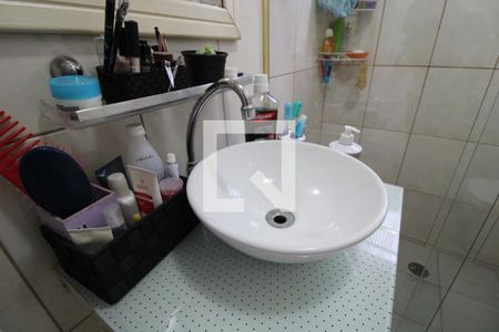 Casa para alugar com 147m², 3 quartos e 2 vagasPia banheiro comum