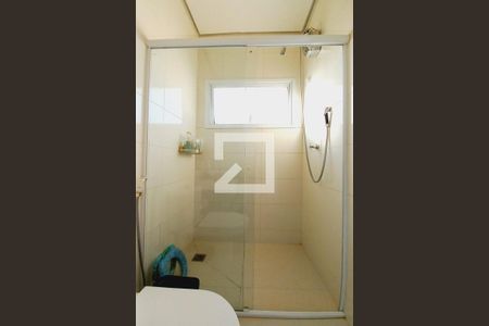 Casa de condomínio à venda com 350m², 3 quartos e 10 vagasBanheiro de Serviço