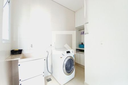 Casa de condomínio à venda com 350m², 3 quartos e 10 vagasÁrea de Serviço