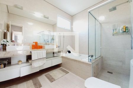 Casa de condomínio à venda com 350m², 3 quartos e 10 vagasBanheiro da Suíte 3