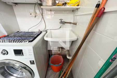 Apartamento à venda com 79m², 2 quartos e 2 vagasÁrea de Serviço