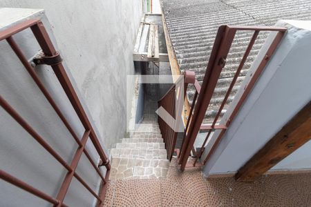 Casa à venda com 108m², 2 quartos e 1 vagaEscada