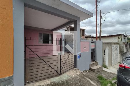 Casa à venda com 108m², 2 quartos e 1 vagaFachada 1
