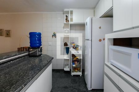 Casa à venda com 124m², 3 quartos e 2 vagas Casa à venda com 124m², 3 quartos e 2 vagasCozinha