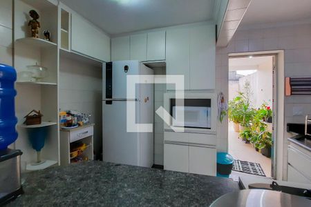 Casa à venda com 124m², 3 quartos e 2 vagas Casa à venda com 124m², 3 quartos e 2 vagasCozinha