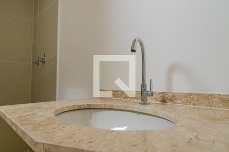 Apartamento para alugar com 64m², 2 quartos e 1 vaga Apartamento para alugar com 64m², 2 quartos e 1 vagaBanheiro da Suíte