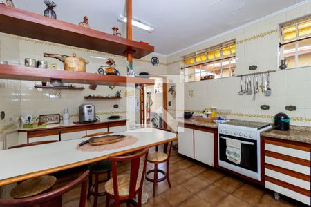 Casa à venda com 266m², 3 quartos e 3 vagasCozinha