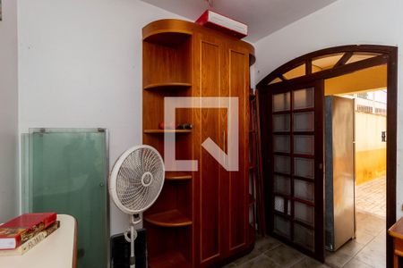 Casa à venda com 266m², 3 quartos e 3 vagasEscritório