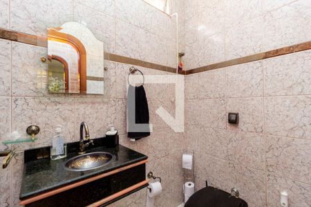 Casa à venda com 266m², 3 quartos e 3 vagasLavabo