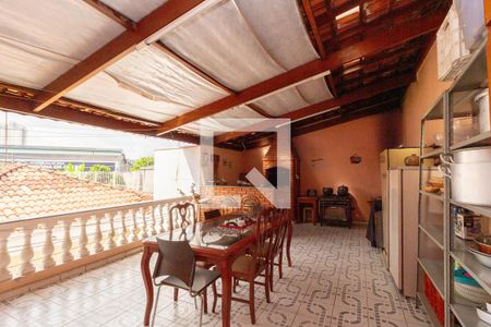 Casa à venda com 266m², 3 quartos e 3 vagasChurrasqueira