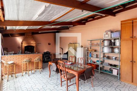 Casa à venda com 266m², 3 quartos e 3 vagasChurrasqueira