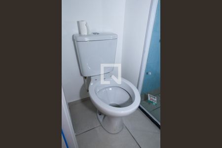 Banheiro de apartamento para alugar com 1 quarto, 32m² em Piedade, Rio de Janeiro