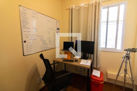 Apartamento à venda com 82m², 3 quartos e 2 vagasEscritório