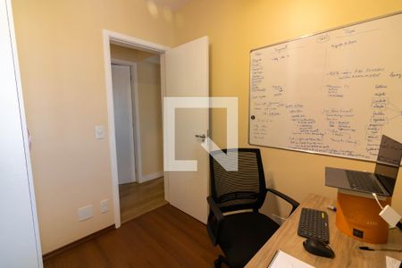 Apartamento à venda com 82m², 3 quartos e 2 vagasEscritório