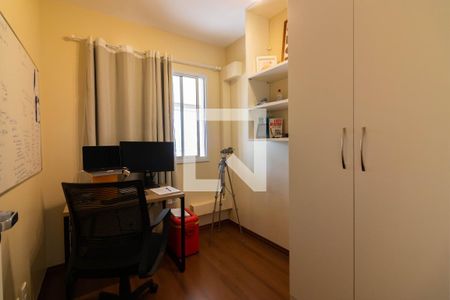 Apartamento à venda com 82m², 3 quartos e 2 vagasEscritório
