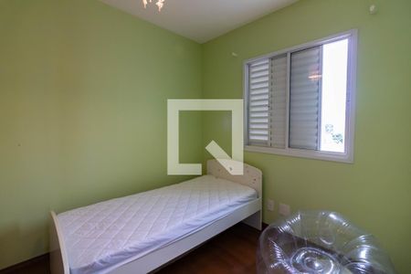 Apartamento à venda com 82m², 3 quartos e 2 vagasQuarto 1 