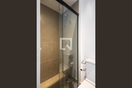 Banheiro de apartamento para alugar com 1 quarto, 19m² em Pinheiros, São Paulo