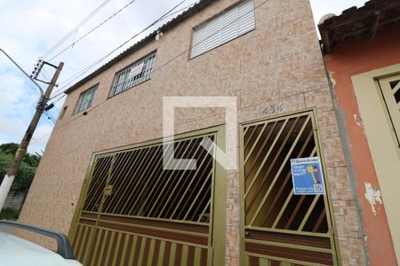 Fachada de casa para alugar com 1 quarto, 50m² em Jardim Vila Formosa, São Paulo