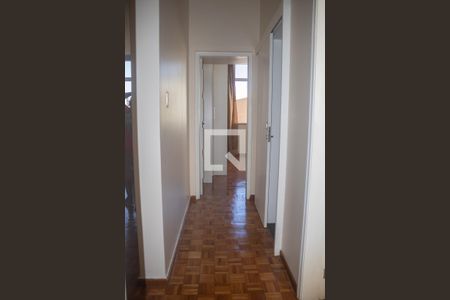 Corredor de apartamento para alugar com 3 quartos, 138m² em Canela, Salvador