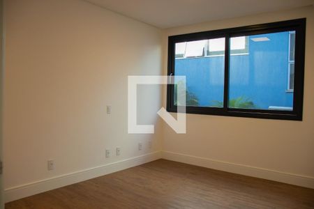 Casa de Condomínio à venda com 4 quartos, 420m² em Parque Terra Nova II, São Bernardo do Campo