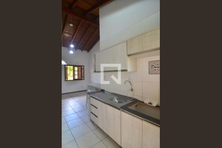 Casa de condomínio para alugar com 83m², 2 quartos e 1 vagaCozinha