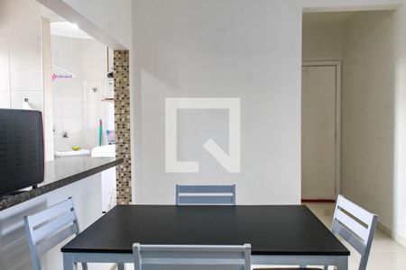 Sala de apartamento para alugar com 2 quartos, 70m² em Balneario Guarujá, Guarujá