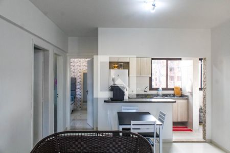 Sala de apartamento para alugar com 2 quartos, 70m² em Balneario Guarujá, Guarujá