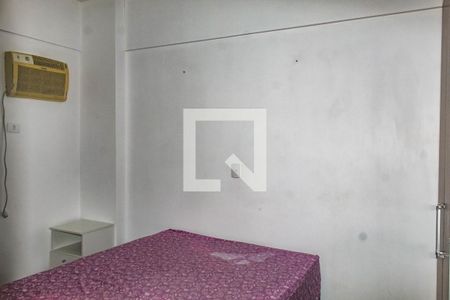 Quarto 1  de apartamento para alugar com 2 quartos, 70m² em Balneario Guarujá, Guarujá