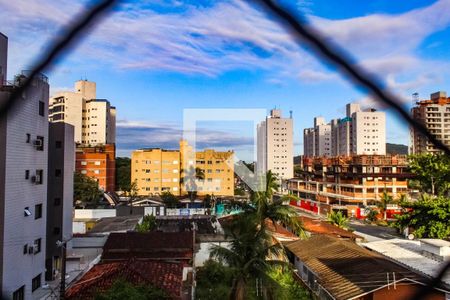 Vista da Sacada de apartamento para alugar com 2 quartos, 70m² em Balneario Guarujá, Guarujá