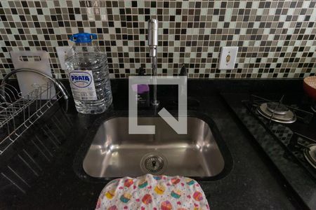 Apartamento à venda com 48m², 2 quartos e 1 vaga Apartamento à venda com 48m², 2 quartos e 1 vagaCozinha - Torneira