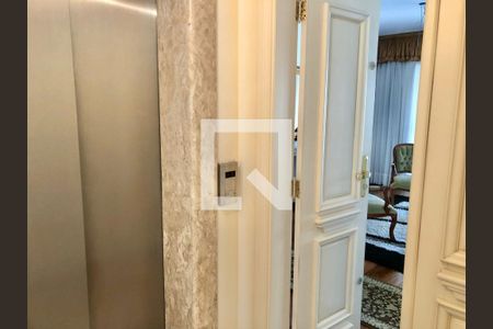 Apartamento à venda com 215m², 4 quartos e 3 vagas