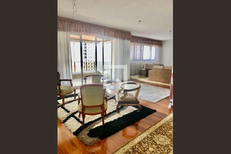 Apartamento à venda com 215m², 4 quartos e 3 vagas