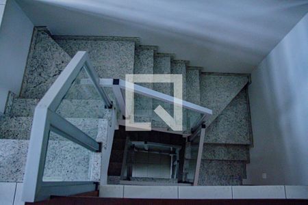 escadaria de casa à venda com 4 quartos, 510m² em Castelo, Belo Horizonte