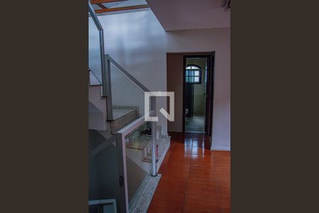 Escada de casa à venda com 4 quartos, 510m² em Castelo, Belo Horizonte